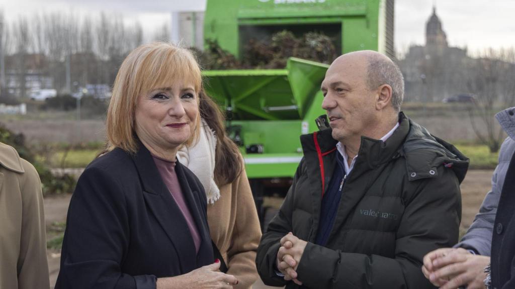 La consejera de Industria, Comercio y Empleo, Leticia García, visita las instalaciones Arca de Salamanca