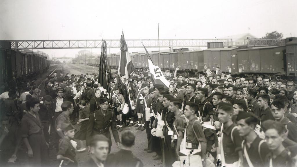 Despedida de flechas rumbo a Alemania en agosto de 1937