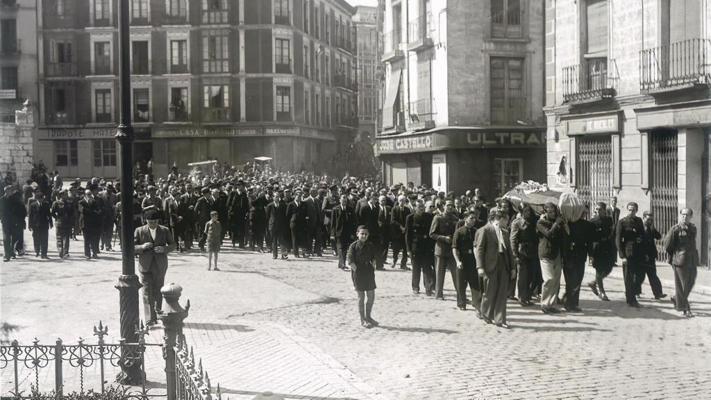 Entierro de un falangista en la zona de Portugalete
