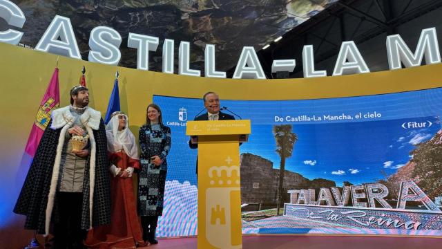 José Julián Gregorio, alcalde de Talavera de la Reina, en Fitur.