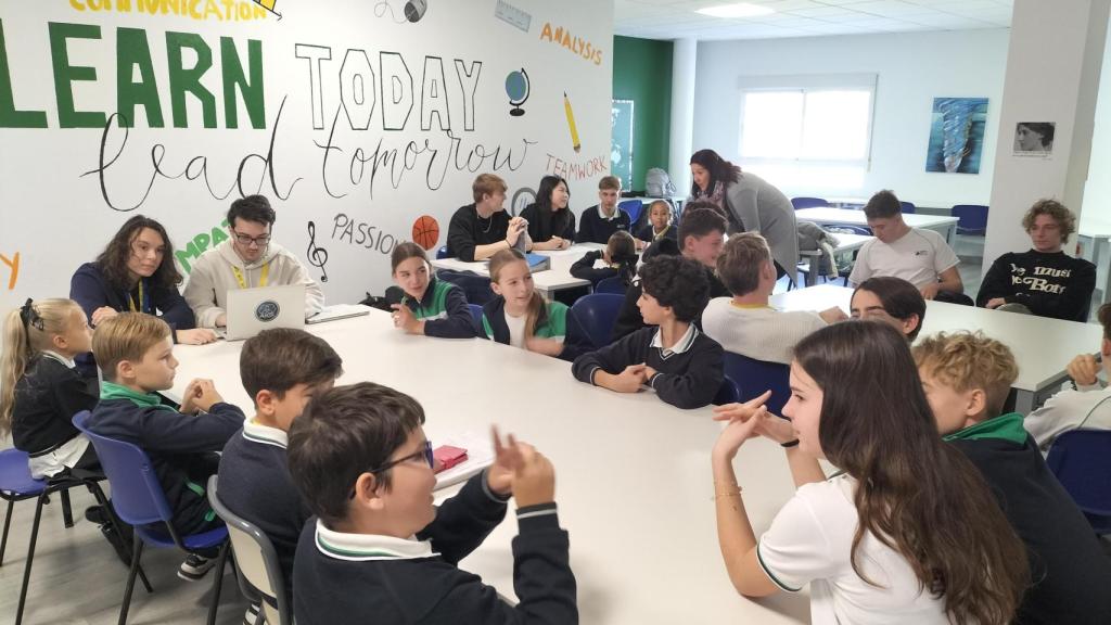 Uno de los Consejos de Estudiantes o Student Council  de los centros ELIS de Murcia y la Vega Baja de Alicante.