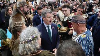 Alberto Núñez Feijóo, presidente del PP, durante su vsita a Fitur 2025.