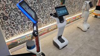 Varios de llos robots adaptados por la Fundación ONCE para ayudar a personas con discapacidad.