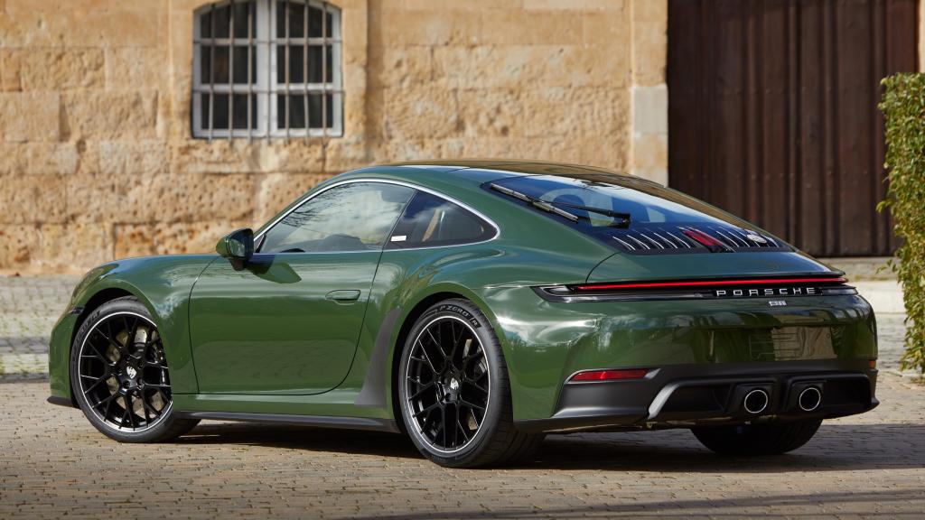 Porsche 911 Cuarenta Edition.