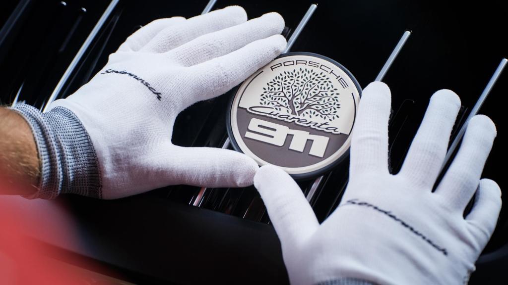 Porsche 911 Cuarenta Edition.