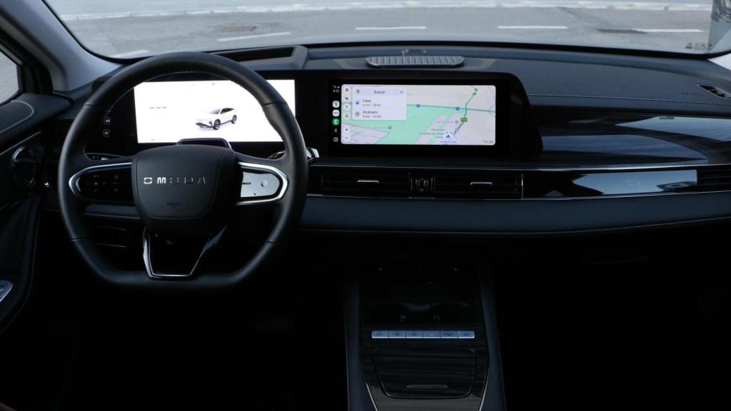 Interior del Omoda 5 eléctrico.