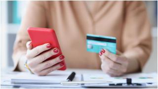 Nunca hay que dar datos bancarios por mensaje o por teléfono