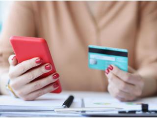 Nunca hay que dar datos bancarios por mensaje o por teléfono