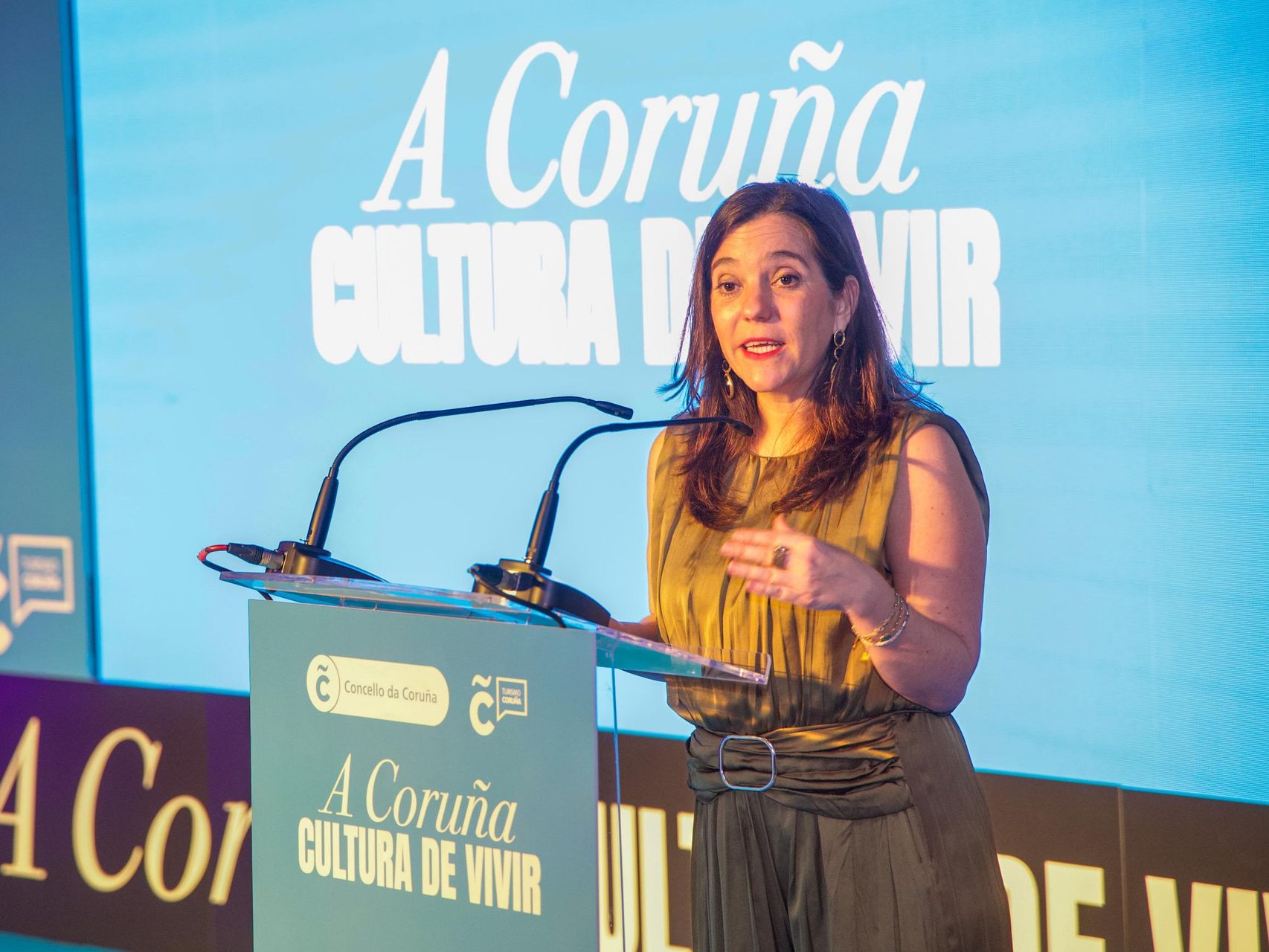 Inés Rey: 