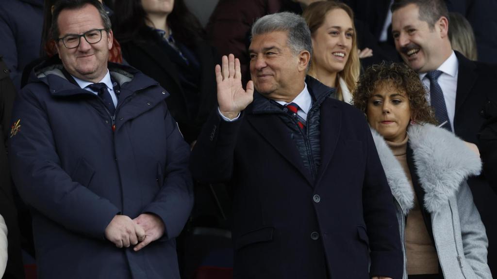 Joan Laporta, en el palco de Butarque presenciando la final de la Supercopa femenina.