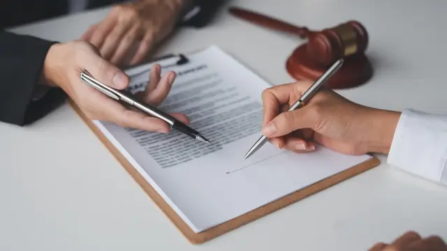 Firma de una herencia.