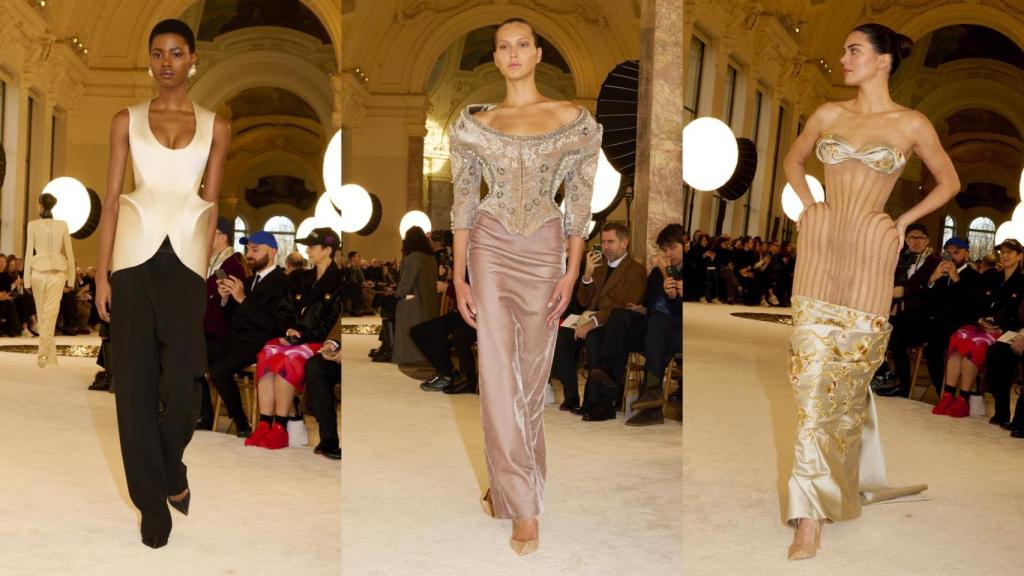 Siluetas del desfile de Alta Costura de Schiaparelli.