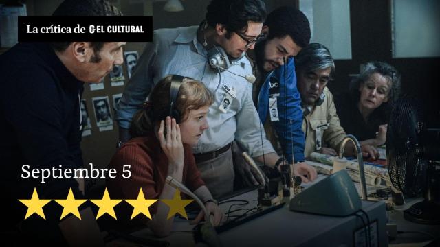 Empezando por la Izq., Zinedine Soualem, Leonie Benesch y John Magaro