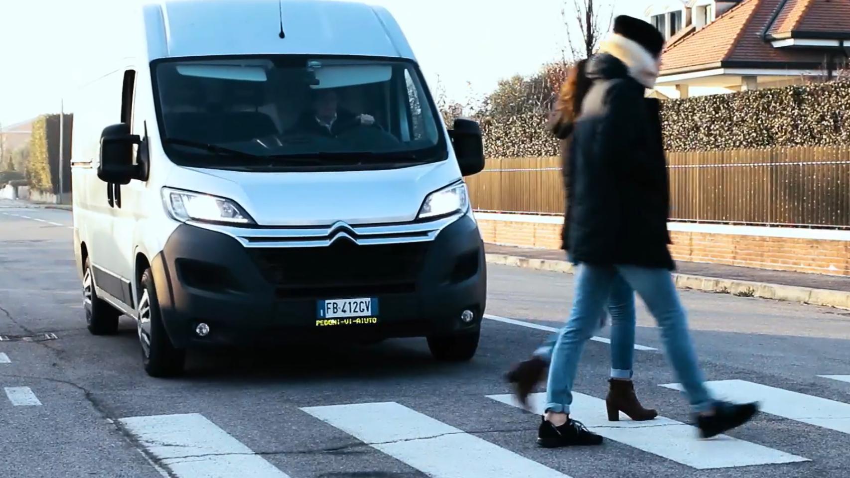 El experto señaló que si el objetivo real es espacio para familias numerosas, las furgonetas están diseñados específicamente para ello y resultan mucho más prácticas que cualquier SUV.