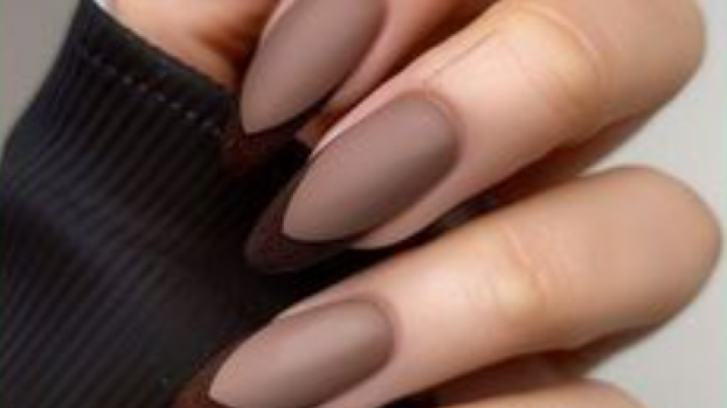 'Mocha Mousse' efecto terciopelo.