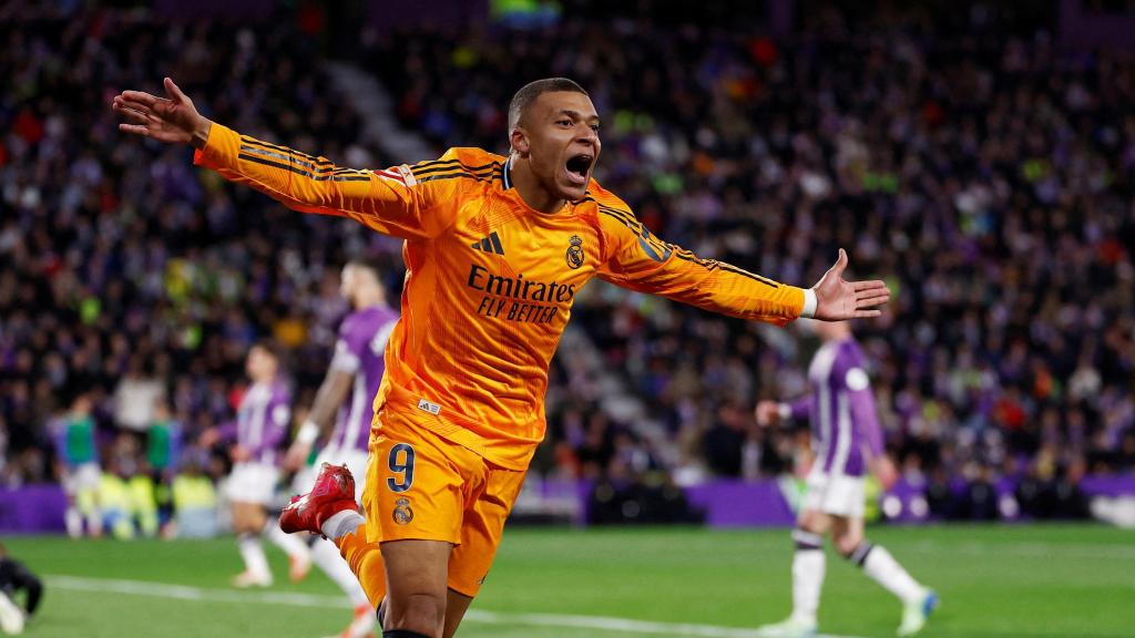 Mbappé celebra su primer hat-trick con el Real  Madrid