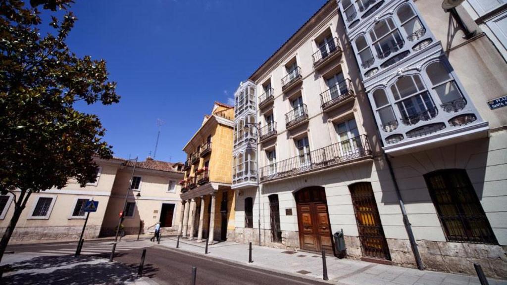 Oficina de Atención al Contribuyente en la Plaza de Santa Ana