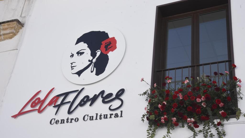 Centro Cultural Lola Flores.