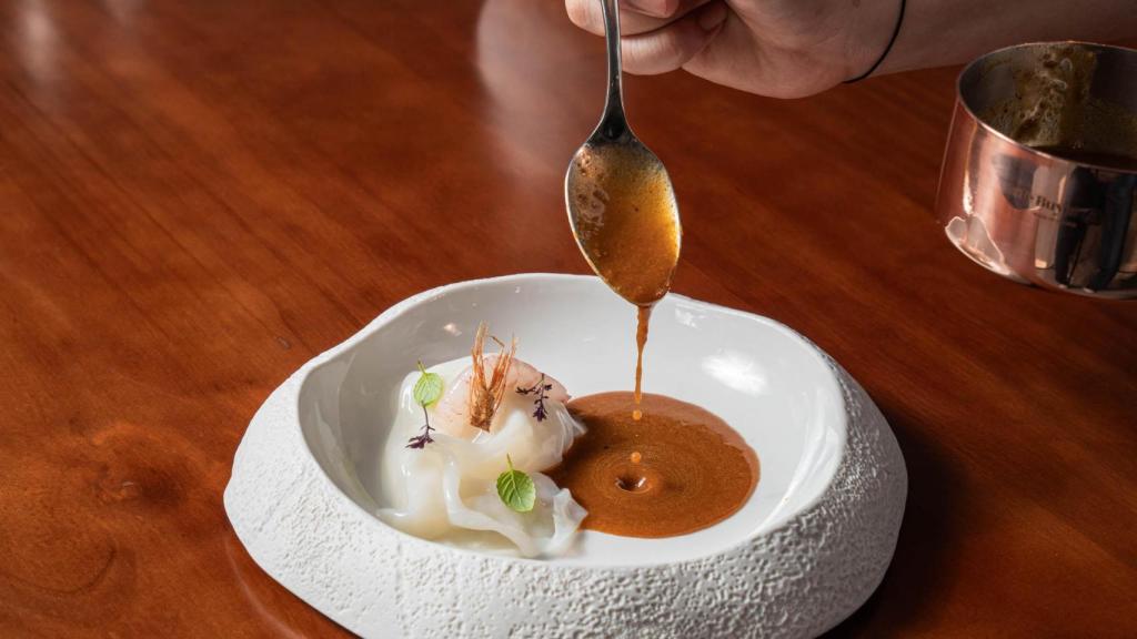 Suquet de curry y gamba en Hiu.