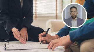 David Jiménez en un montaje con personas recibiendo una herencia.