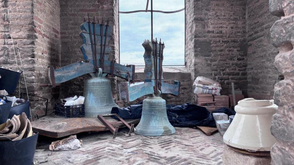 Las campanas que van a ser repuestas en la segunda fase.