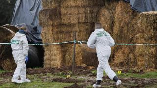 Especialistas de la Unidad Criminalística de la Guardia Civil en el lugar de los hechos