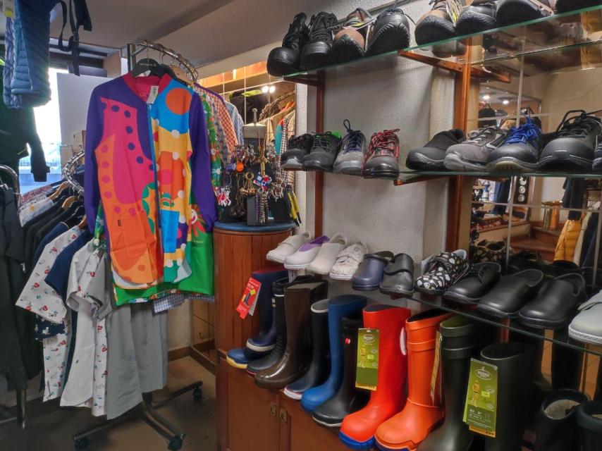 Ropa de trabajo para distintos sectores en el interior de Mariño.