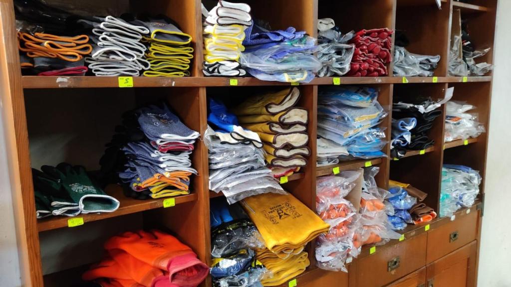 Guantes para diferentes usos en Mariño.