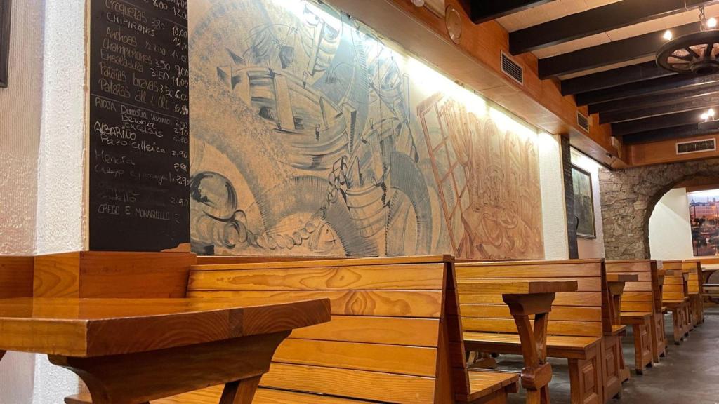 Interior del mesón O'Bo.