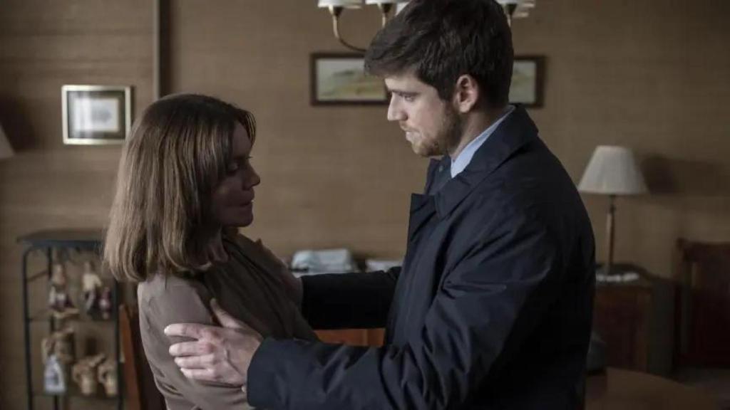 Nagore Aramburu y Miguel Bernardeau en 'Querer'.