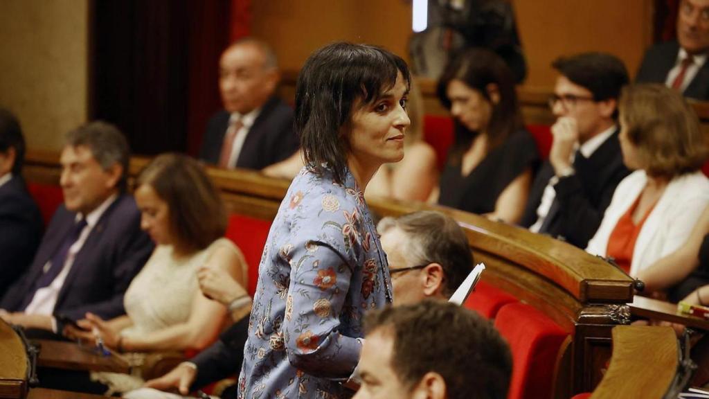 La diputada de Aliança Catalana, Sílvia Orriols, en el Parlament de Cataluña.