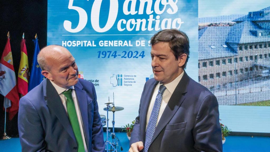 Mañueco, junto al gerente del Hospital General de Segovia