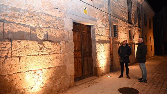 El alcalde visita los trabajos de la iluminación artística y eficiente