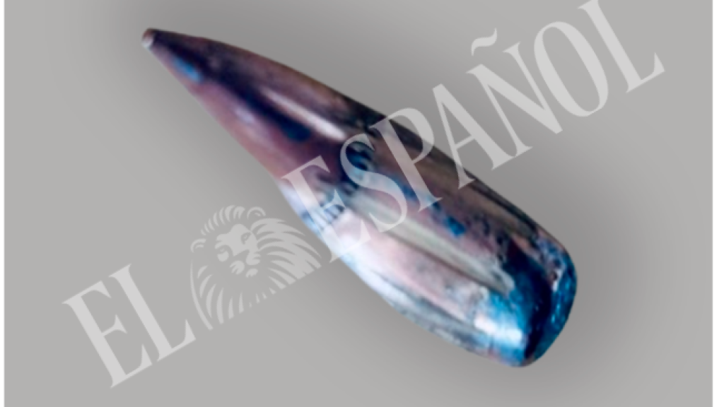 La bala encontrada dentro de uno de los módulos del presidio tras el tiroteo.