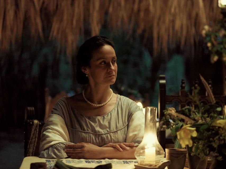 La madre de Úrsula es la actriz Ella Becerra.