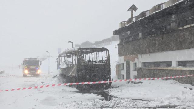 Arde en León el autobús que transportaba a alumnado del IES  de Cacheiras de Teo.