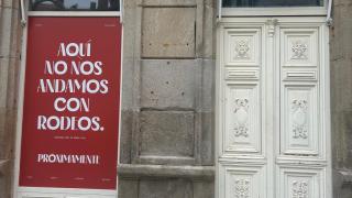 Abre Salpica Mar en Barra en San Andrés en A Coruña.