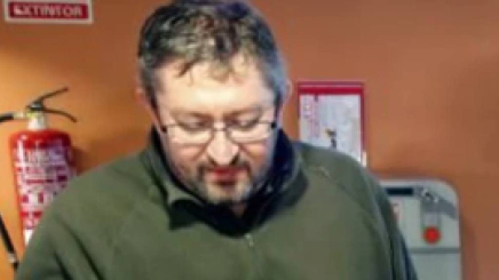 Imagen de archivo de Xabier Ron junto a Yolanda Díaz.