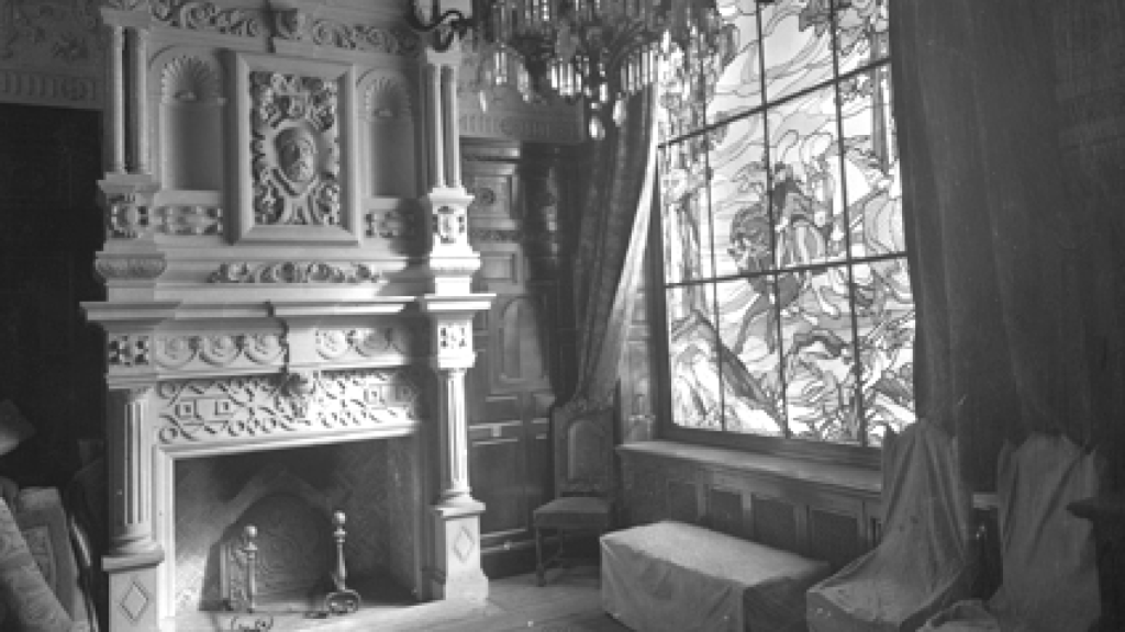 Otra de las salas, con los muebles que decoraban el hogar de la familia.