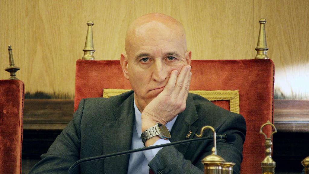 El alcalde de León, José Antonio Diez, en el pleno de este viernes en el Ayuntamiento leonés