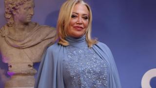 Belén Esteban apoya a su amiga.