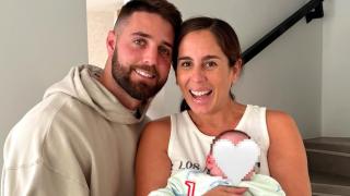 Así viven Anabel Pantoja y su pareja estos días con Alma tras el ingreso: malas noches, turnos y quiénes están con ellos
