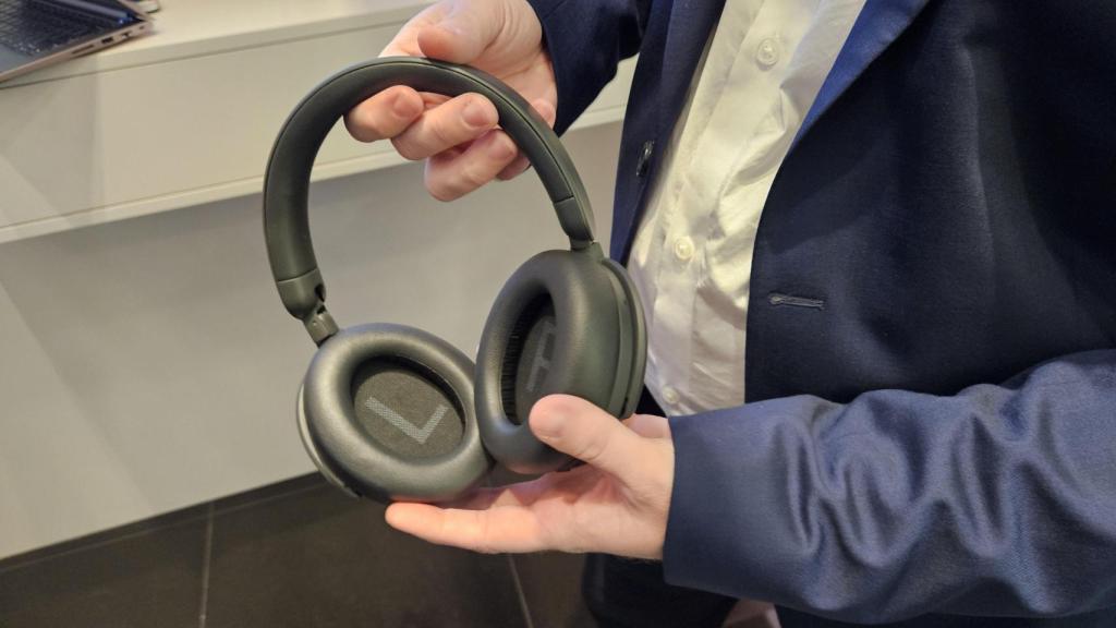 Auriculares Philips H8000E