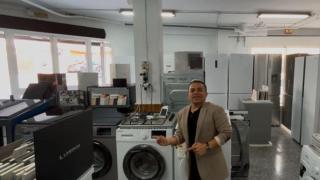 Soy vendedor de lavadoras y esta es la que nunca recomendaría: Es barata, pero pronto empieza a no funcionar