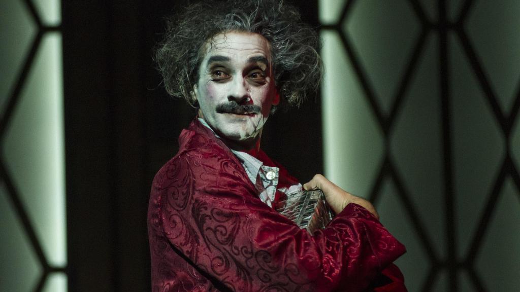 Marcello Subiotto interpreta al mago de 'La gran ilusión'. Foto: Carlos Fuman