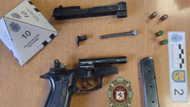 Pistola incautada por la Policía Local de León