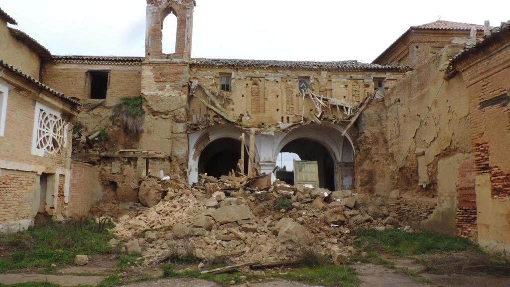 Denuncian el derrumbe de parte de la iglesia del Convento de San Bernardino de Siena en Cuenca de Campos