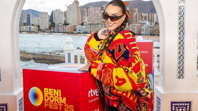Inés Hernand en la presentación del Benidorm Fest 2025.
