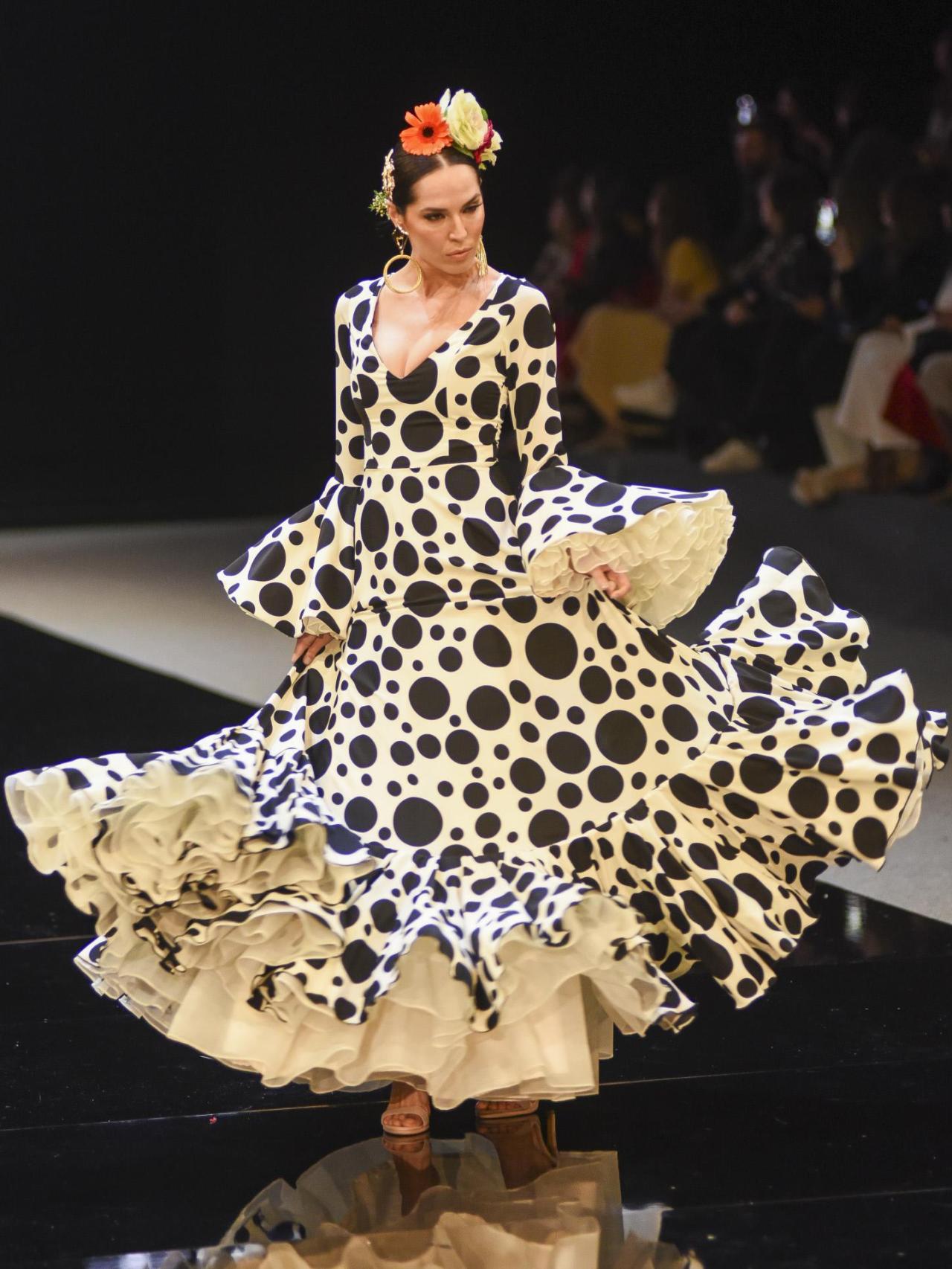 Unen la tradición de la artesanía del sur con la vanguardia de la moda flamenca.