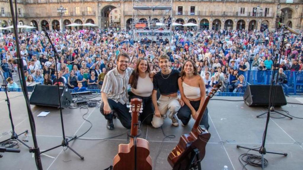 Nel Rodriguez, concierto en la Paza Mayor de Salamanca, en septiembre de 2024